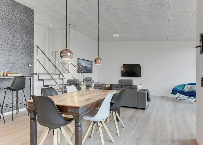 Three-bedroom In * Sjolund