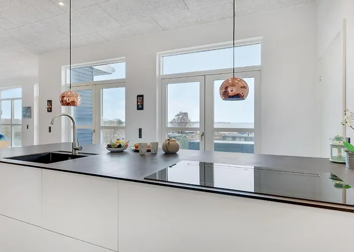 Three-bedroom In 펜션 Sjolund