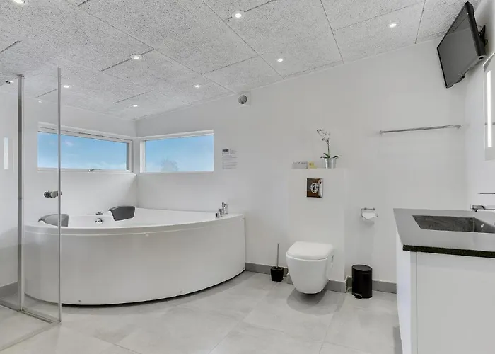 펜션 Three-bedroom In Sjolund